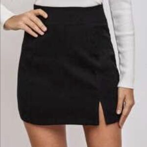 Black Women's A-line Mini Skirt - M